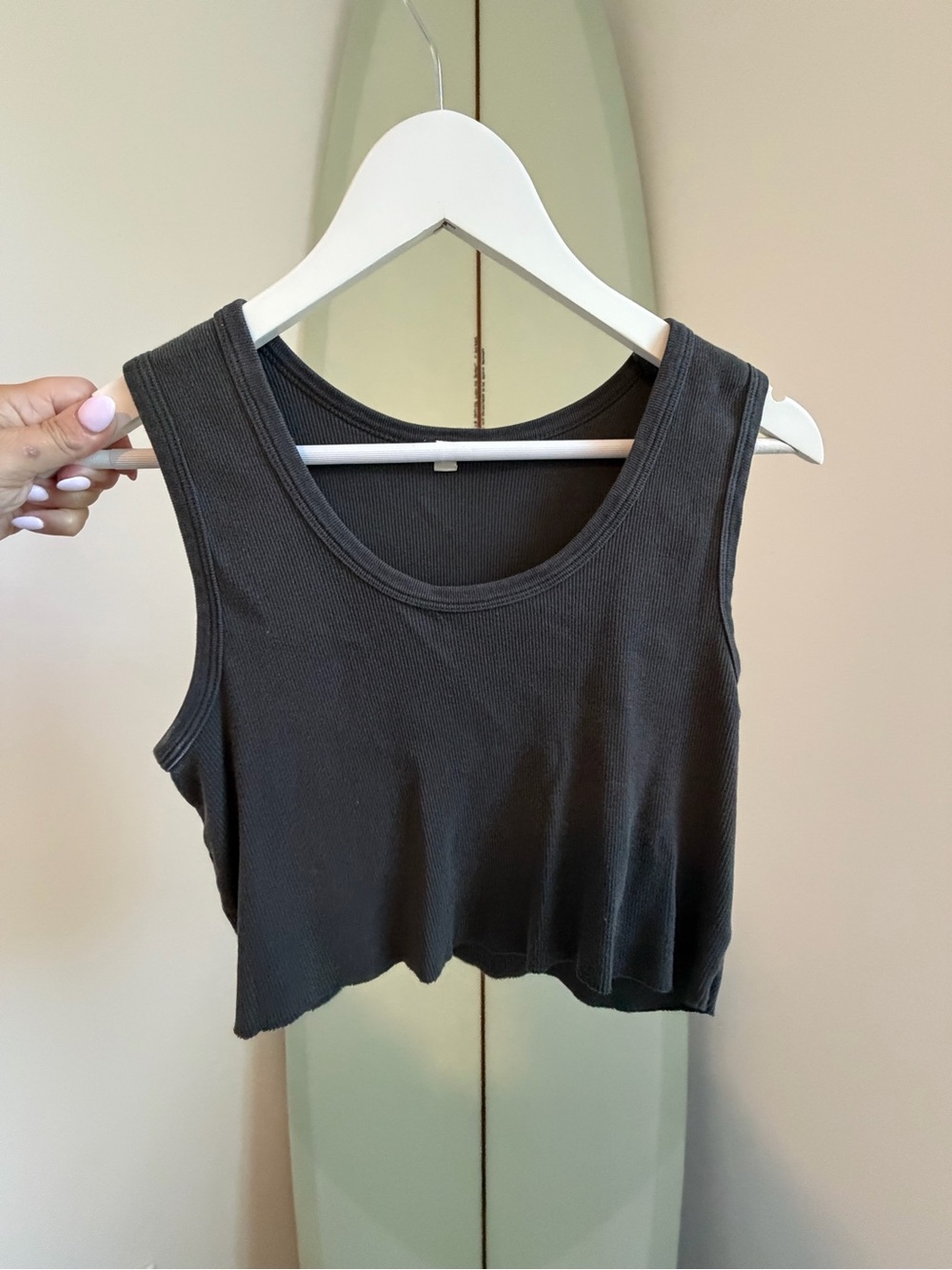 ELWOOD Black Ribbed Cropped Tank Top - Women